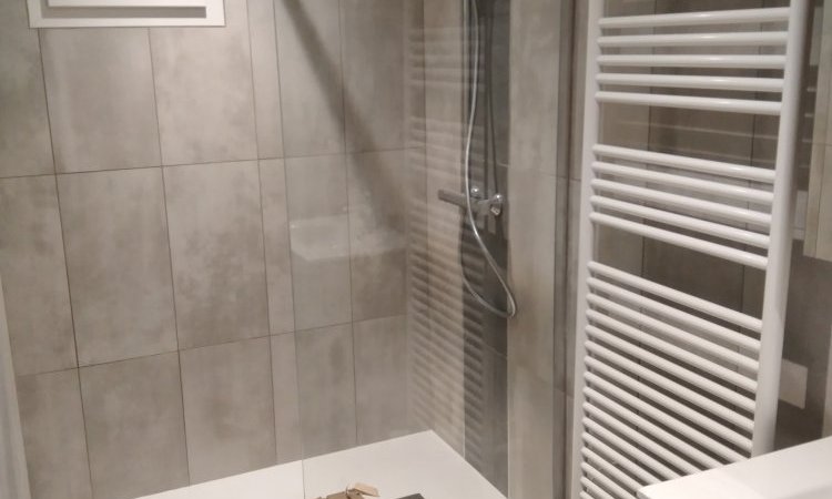 Dépannage, entretien et installation de chauffe-eau dans des appartement et maisons individuelles à Valloire